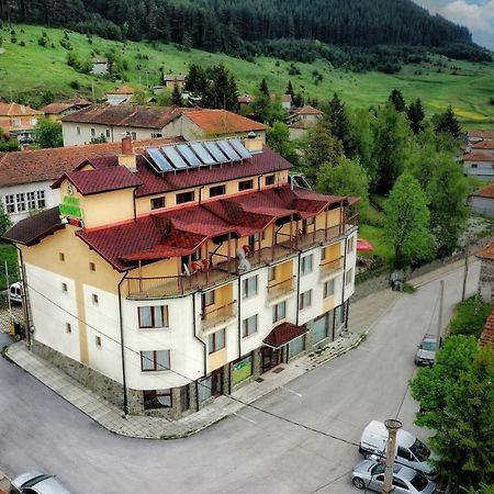 Boryka Family Hotel Asikoria Exterior foto