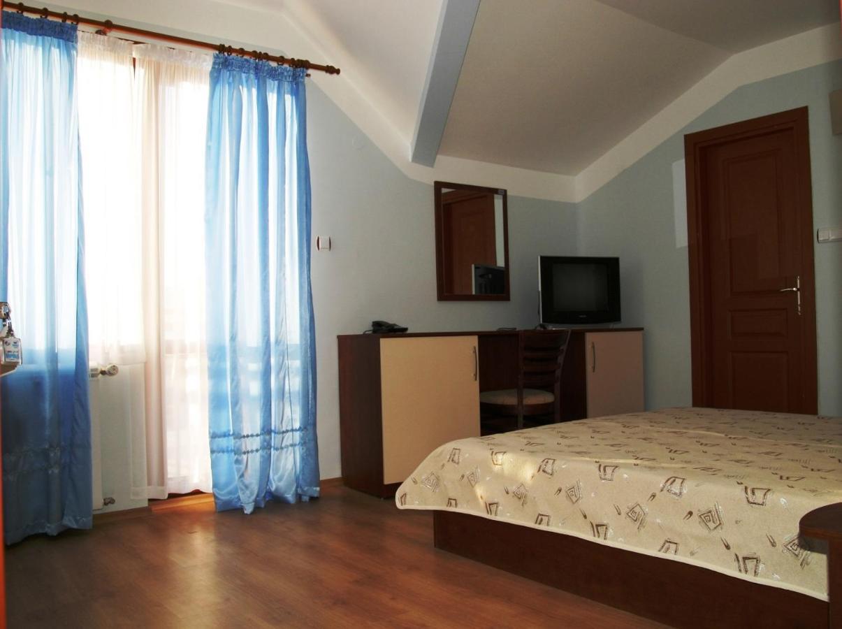 Boryka Family Hotel Asikoria Exterior foto